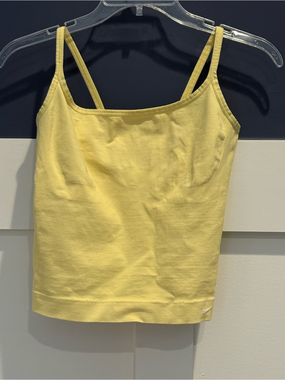 Nike Light Yellow Seamless Drifit Cropped Camisole Size M (runs small) pls read